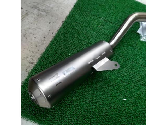 AKRAPOVICRACING (1-1)
Titanium
XSR125
(RE46J/E34LE)