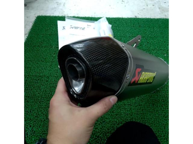 AKRAPOVIC slips online
Ninja250/400(’18-’24)/Z250/400(’18-’24)