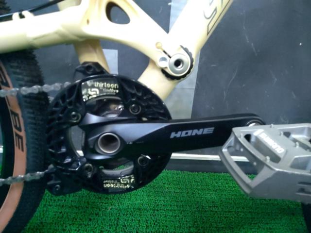 SANTA CRUZ BULLIT 2009年頃? SAINT組 26x2.10インチ 9S MTB ベージュ