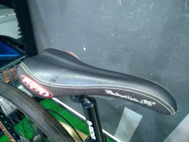 SANTA CRUZ BULLIT 2009年頃? SAINT組 26x2.10インチ 9S MTB ベージュ
