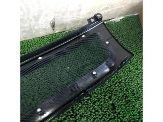 メーカー不明 メッシュフロントグリル ハイエース/200系1-2型 ナロー