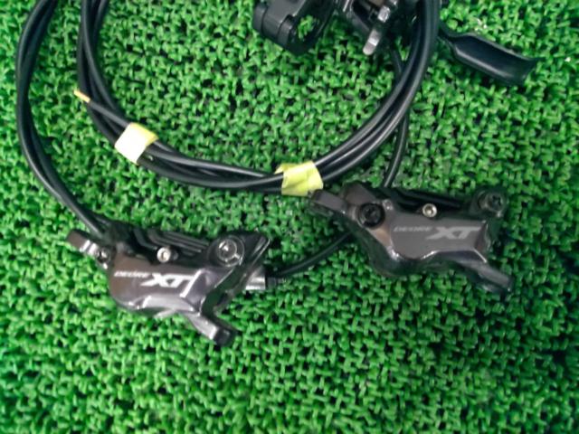 ※左レバー取付ボルト欠品 SHIMANO BL-M8100/BR-M8120 ディスクブレーキレバー・キャリパー前後セット