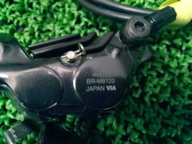 ※左レバー取付ボルト欠品 SHIMANO BL-M8100/BR-M8120 ディスクブレーキレバー・キャリパー前後セット
