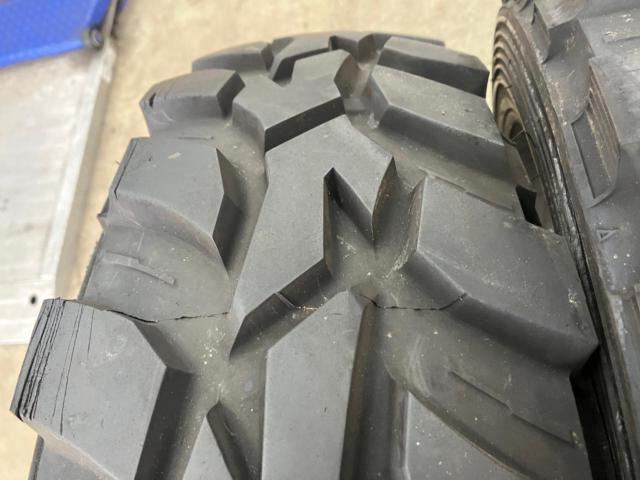 DUNLOP GRANDTREK MT2