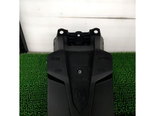 【HONDA】純正リアフェンダー PCX160(KF47)