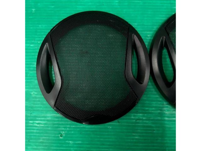 Unknown Manufacturer
Speaker grille (16cm??)