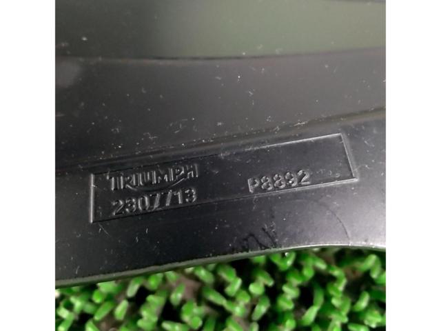 TRIUMPH
Genuine Clear Screen
Daytona 675 (all model years)