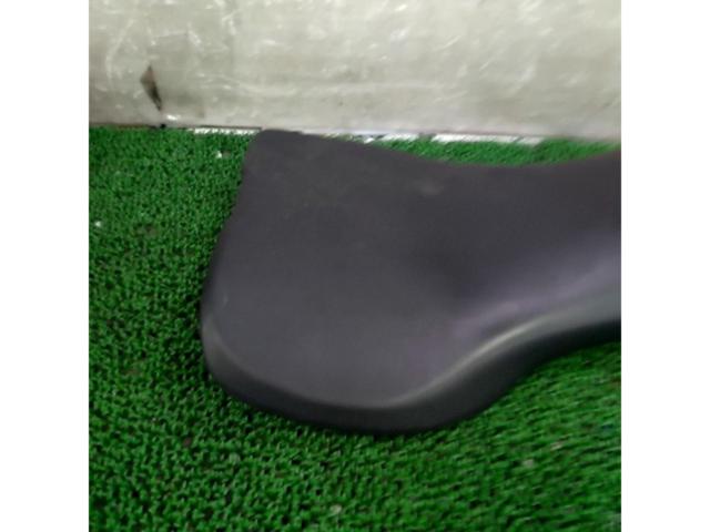 TRIUMPH
Genuine front seat
Daytona 675 (-'12)