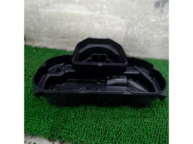 YAMAHA
Genuine lower air cleaner box
FZ-1
FAZER (RN21J)