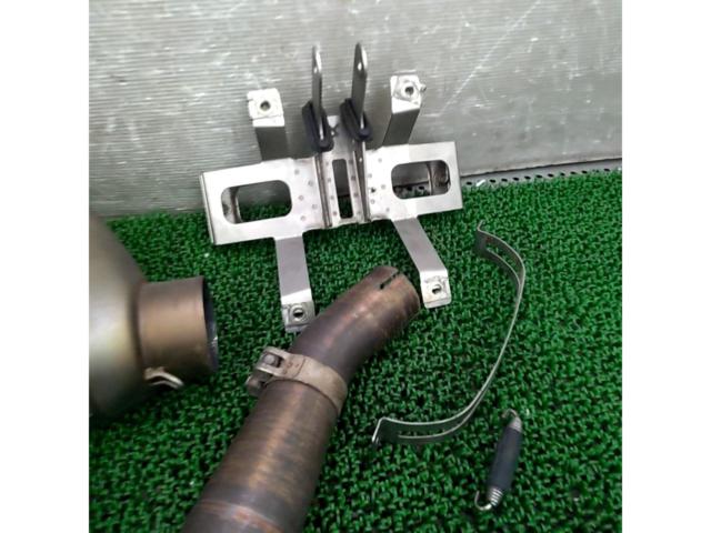 AKRAPOVIC
Slip online
Daytona 675 ('06-'12) / 675R ('11-'12)