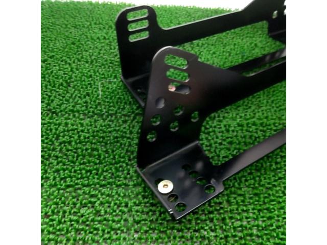 Kawai Works
Bottom closure ceremony seat rail
+ Side mounting adapter
Left
Golf 4