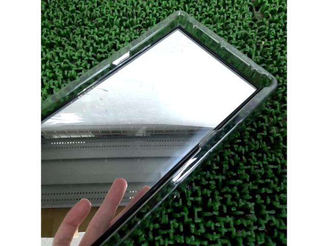 Tsuchiya Yack
DH-46
Room mirror