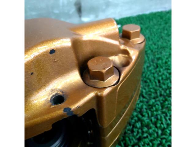 SUBARU STI Brembo フロントキャリパー1個のみ