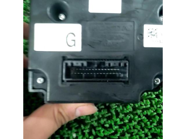 HONDA 純正エアコンスイッチ【N-BOX/JF1】