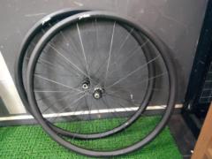 PRIME BlackEdition 28 DISC 700c SHIMANO 11S ディスクブレーキ チューブレスレディ カーボンホイール前後セット