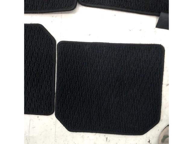 トヨタ純正 GR86/ZN8純正 MT用フロアマット