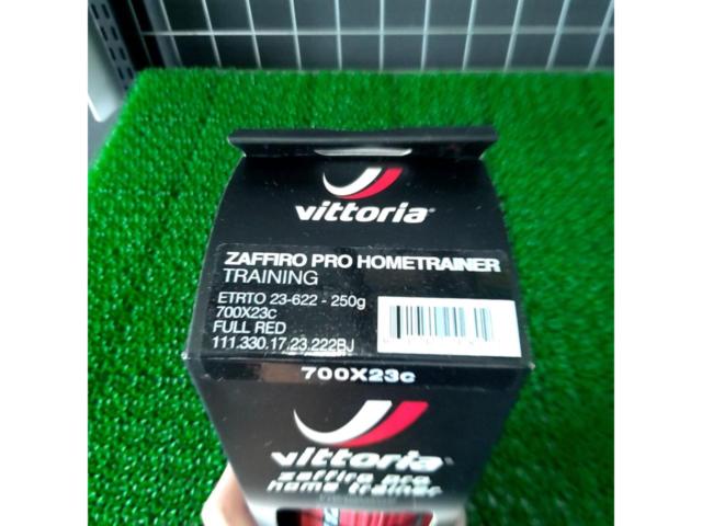 Vittoria ZAFFIRO PRO HOMETRAINER 700×23C チューブドタイヤ