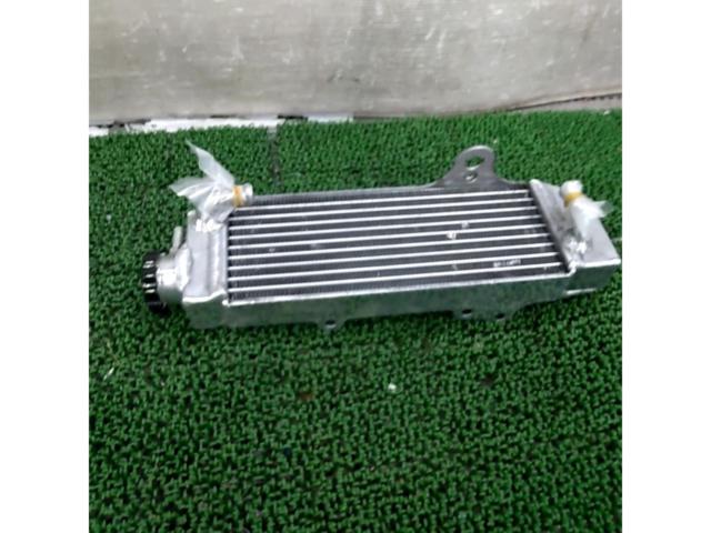 Unknown Manufacturer
Aluminum Radiator
CR80(’97-’02)/CR58R(’03-’07)