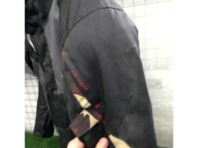 Size L
KOMINE
Protect short winter jacket
07-581