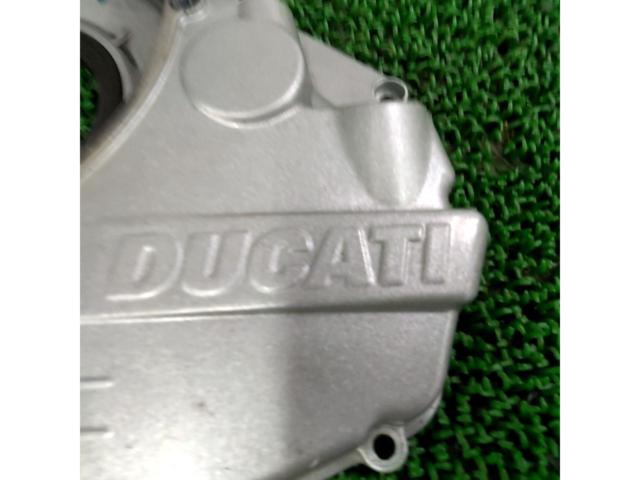 DUCATI
Genuine clutch cover
996/Monster 900 etc.