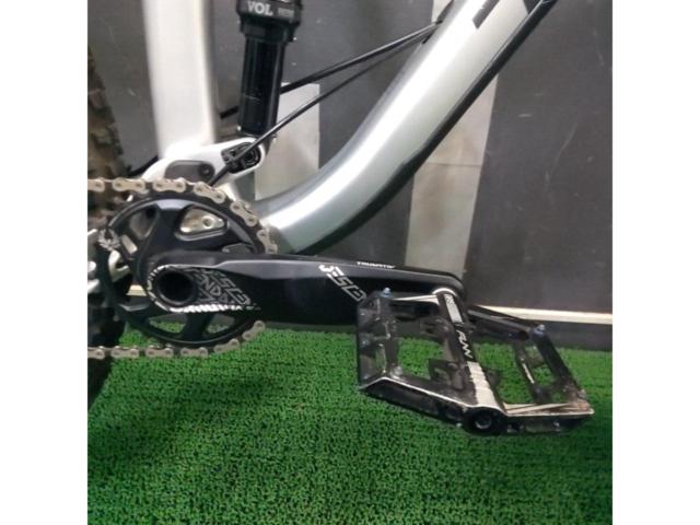TREK FUEL EX8 29 2018年モデル 29インチ 1×12s フルサスMTB シルバー サイズ:M17.5 適正身長:165-177cm ※要ブリーディング