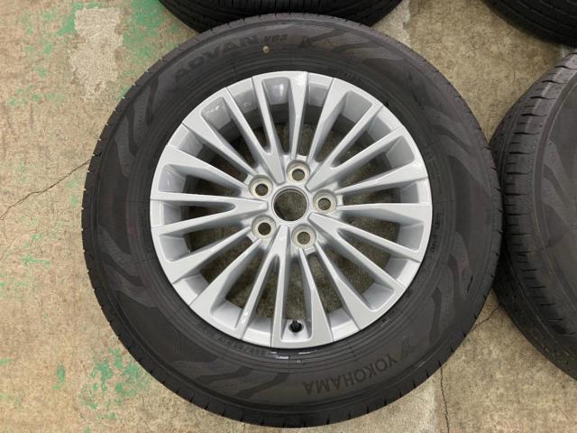 Toyota
Alphard / Vellfire
(40 series)
Original wheel
+
YOKOHAMA
ADVAN
V03