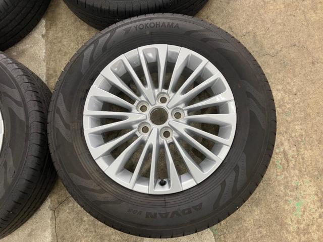 Toyota
Alphard / Vellfire
(40 series)
Original wheel
+
YOKOHAMA
ADVAN
V03