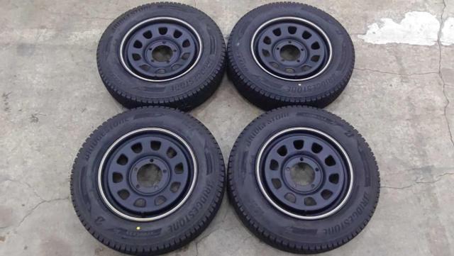 DAYTONA
[YellowLine]
+
BRIDGESTONE
BLIZZAK
DM-V3