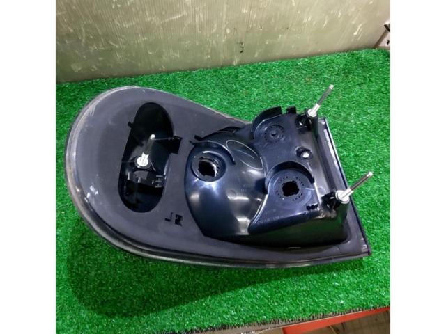 トヨタ純正テールレンズ+メッキカバー付き【FJクルーザー/GSJ15W】