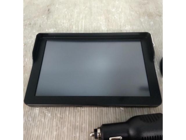 VERSOS
VS-KT002N
7 inch 1Seg portable car navigation system