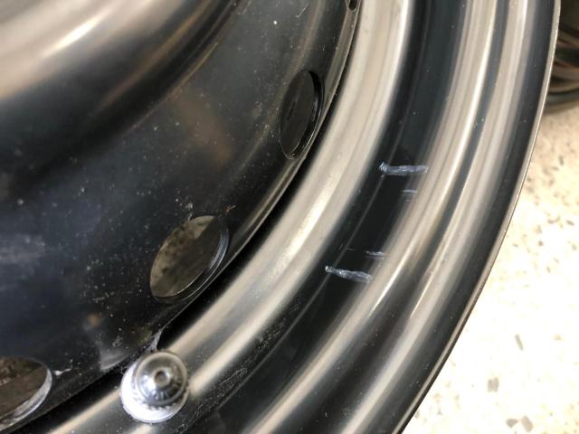 Daihatsu
Canvas genuine steel wheel