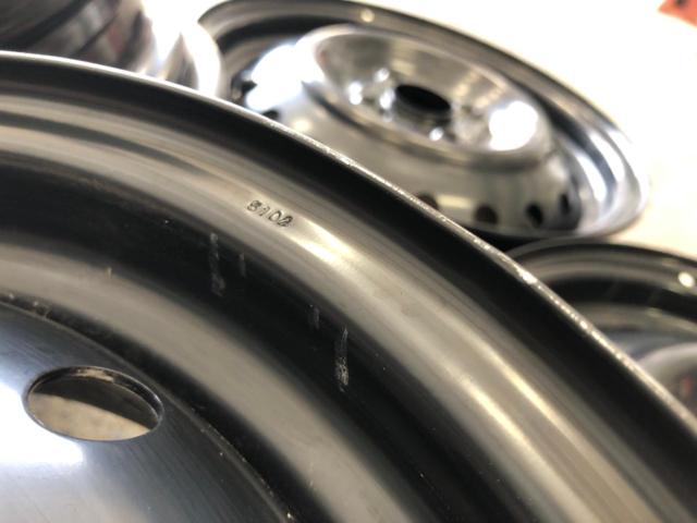 Daihatsu
Canvas genuine steel wheel