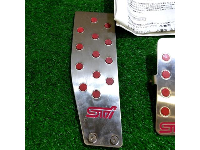 STI
Pedal pad set for Legacy/BP
BL system
AT car]