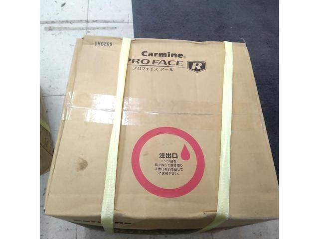 CARMINE PRO FACE R 水性タイプのタイヤワックス