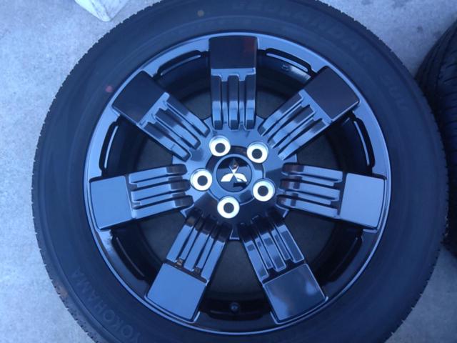 MITSUBISHI Delica D:5
Chamonix original wheels + YOKOHAMA
GEOLANDAR
SUV
G055