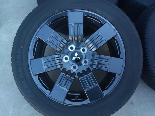 MITSUBISHI Delica D:5
Chamonix original wheels + YOKOHAMA
GEOLANDAR
SUV
G055