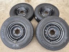 トヨタ ハイエース純正スチールホイール+BRIDGESTONE BLIZZAK VL10
