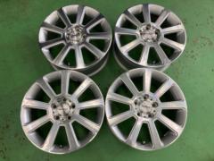 Spstlese
17 inches aluminum wheels
Four