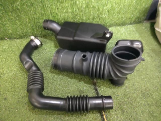 BRZ / ZC6 SUBARU
Genuine
Suction pipe
