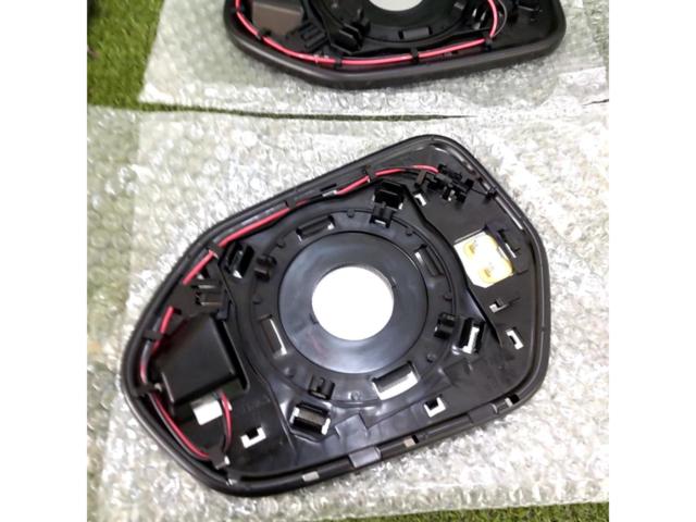 トヨタ純正 ドアミラーレンズ  NHP10 アクア