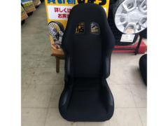 Colin project
Semi bucket seat
black
Right side FB01-SBTO-BR