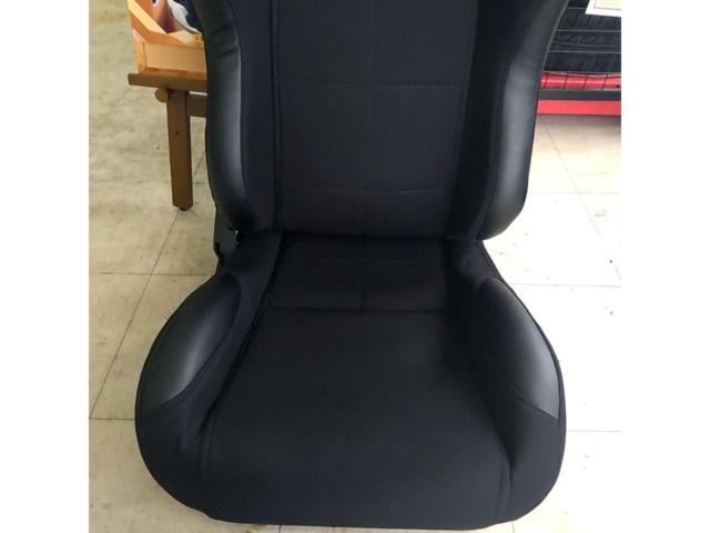 Colin project
Semi bucket seat
black
Right side FB01-SBTO-BR