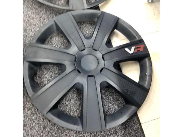 メーカー不明 15インチホイールキャップ 4枚セット