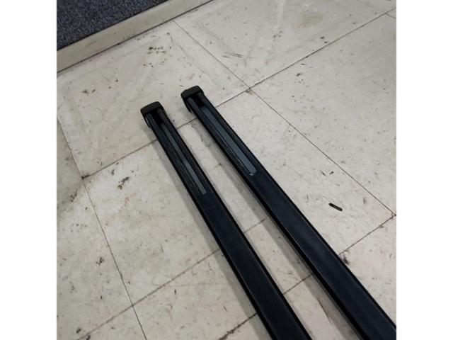 THULE キャリアバー 120cm