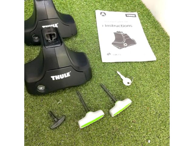 THULE Rapid System 754 ノーマルルーフ車用ベースフット