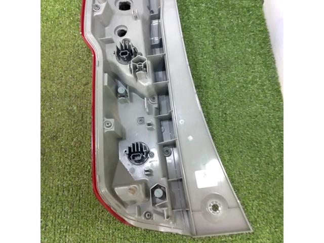 【N-BOX/JF3】HONDA 純正テールランプ右側のみ【ICHIKOH D185】