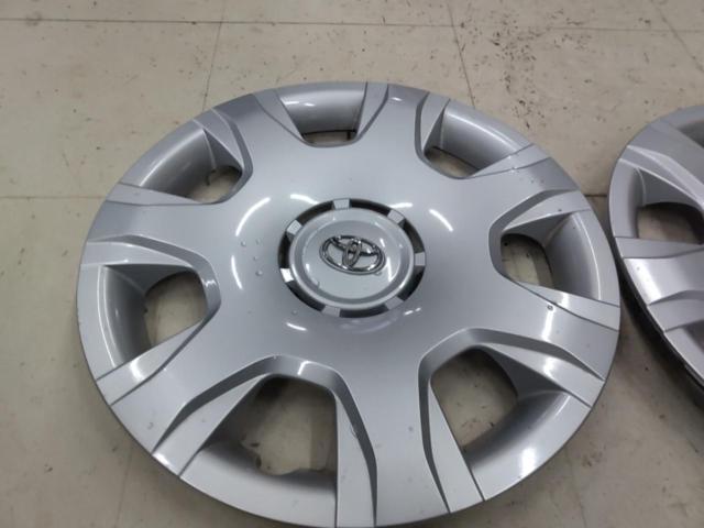 TOYOTA 200系ハイエース純正ホイールキャップ