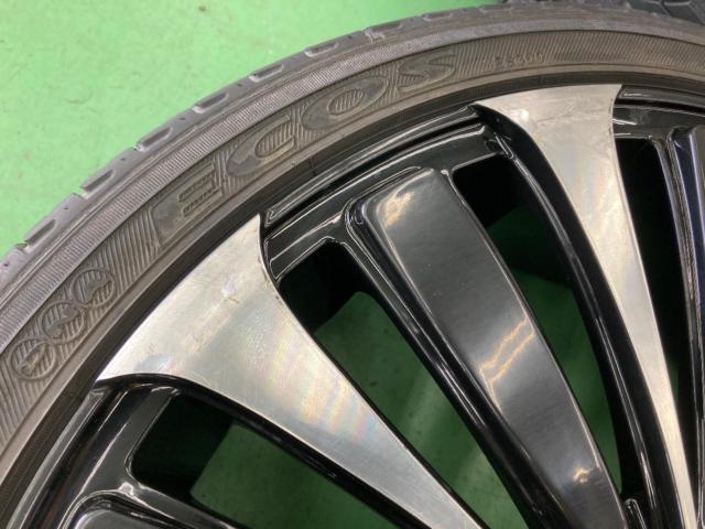 GARSON
D.A.D
VELUGA
+
YOKOHAMA
ECOS
ES 300
225 / 35R19
84W
