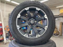 BADX
632
LOXARNY
ROCK
KELLY
MX-I
+
YOKOHAMA
iceGUARD
SUV
G075