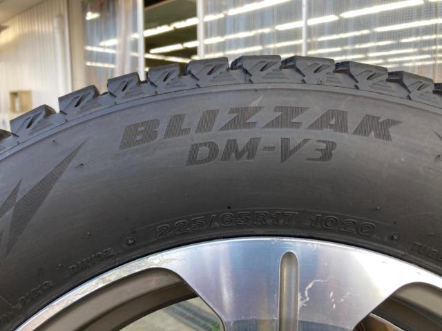 BIG WAYB-WIN 05 +BRIDGESTONE BLIZZAK DM-V3 225/65R17 102Q 4本セット